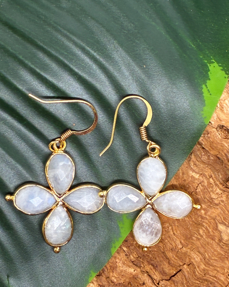 Boucles d'oreilles Pierre de Lune Fleur Dorée