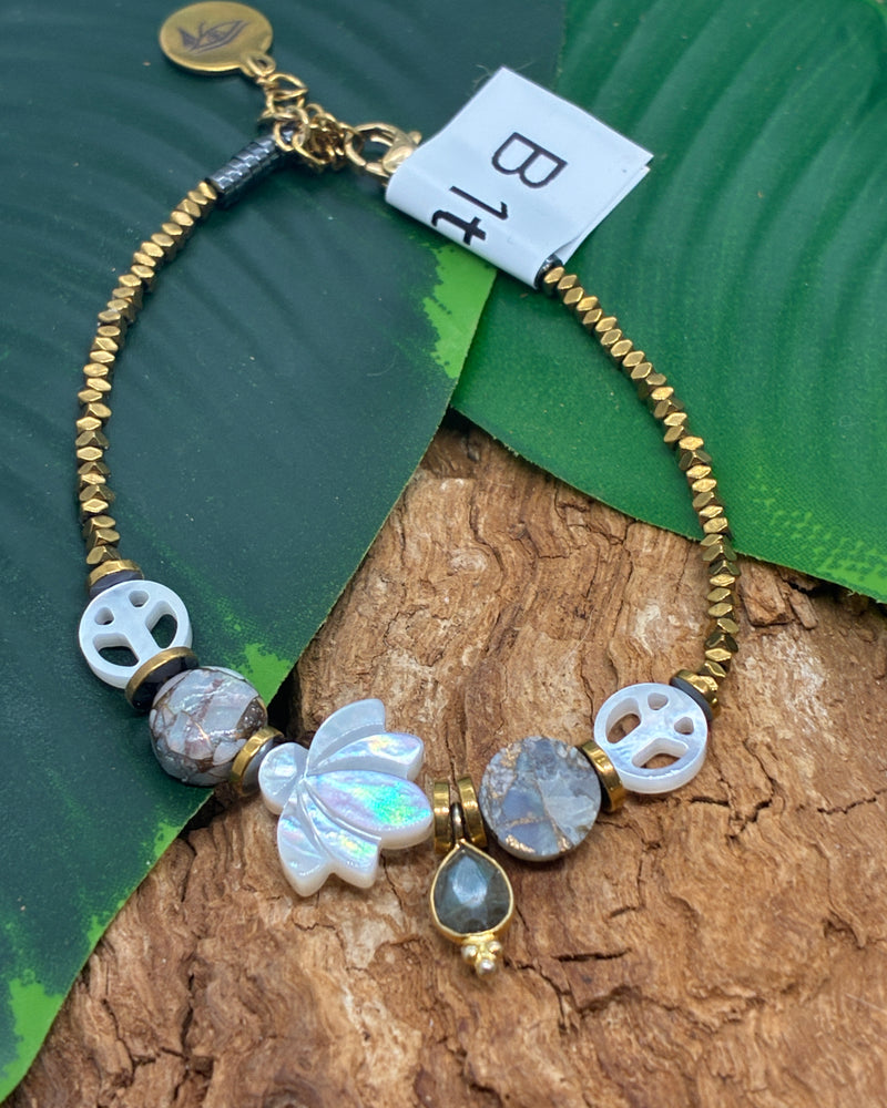 Bracelet Composite · Nacre Papillon · Pierre de Lune & Labradorite